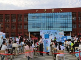 可比克简薯片“破圈”进行时：从同城热搜到非遗景区，一场青春实践风暴席卷全国